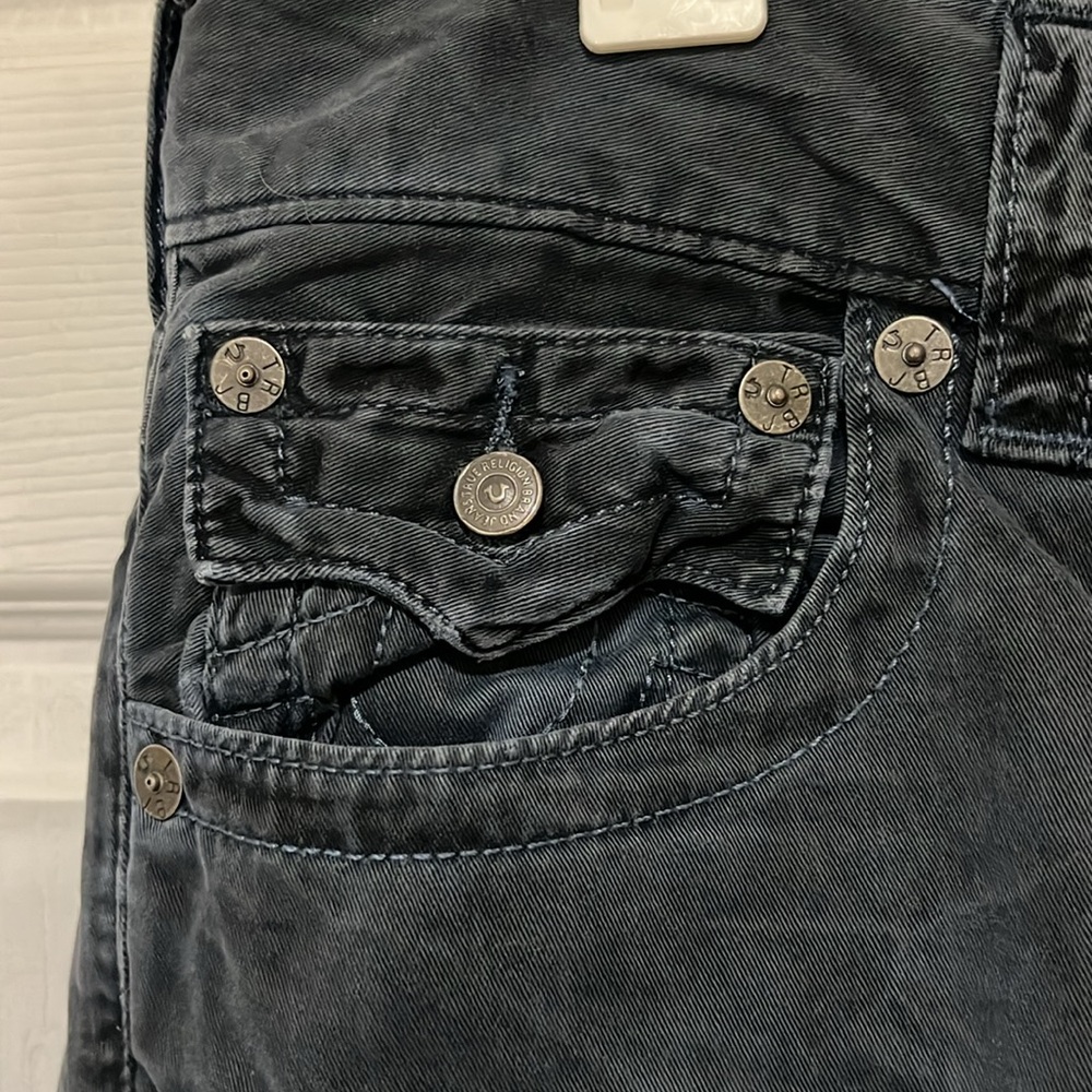 True Religion Men’s dark Blue “suede” Jeans - Picture 4 of 6